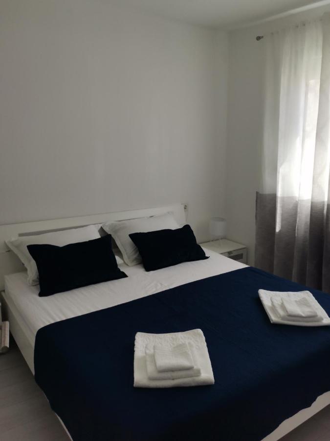 Apartmani Darko Rtina Exterior photo